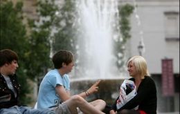 London temperatures could reach 32C and 15C at night time
