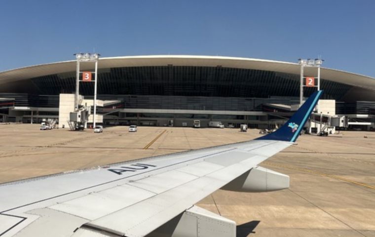 SUA plans to position its operations at Carrasco Airport and deploy a fleet of six Airbus aircraft within 18 months, expanding to ten within the first three years